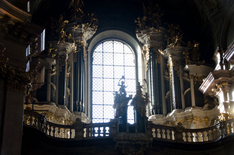 Prague101511-7088.jpg - Kostel svatého Mikuláše / St Nicholas Church