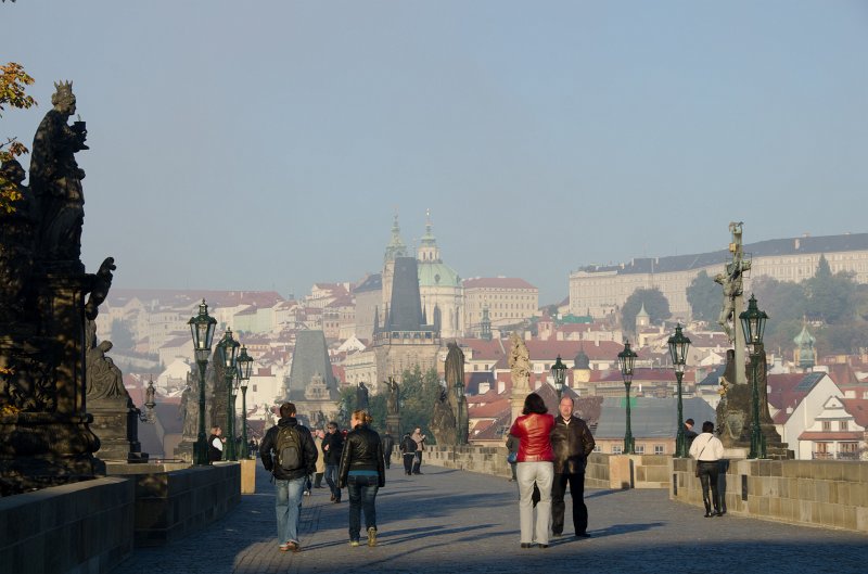 Prague101511-7194.jpg - Kostel svatého Mikuláše / St Nicholas Church in Lesser Town / Malá Strana viewed from Karlův most / Charles Bridge