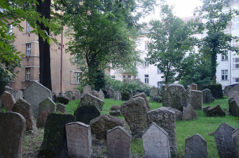 Prague101511-7220.jpg - Old Jewish Cemetery / Stary zidovsky  Hřbitov