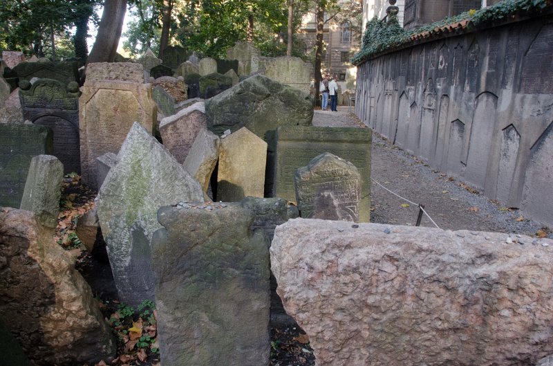 Prague101511-7234.jpg - Old Jewish Cemetery / Stary zidovsky  Hřbitov