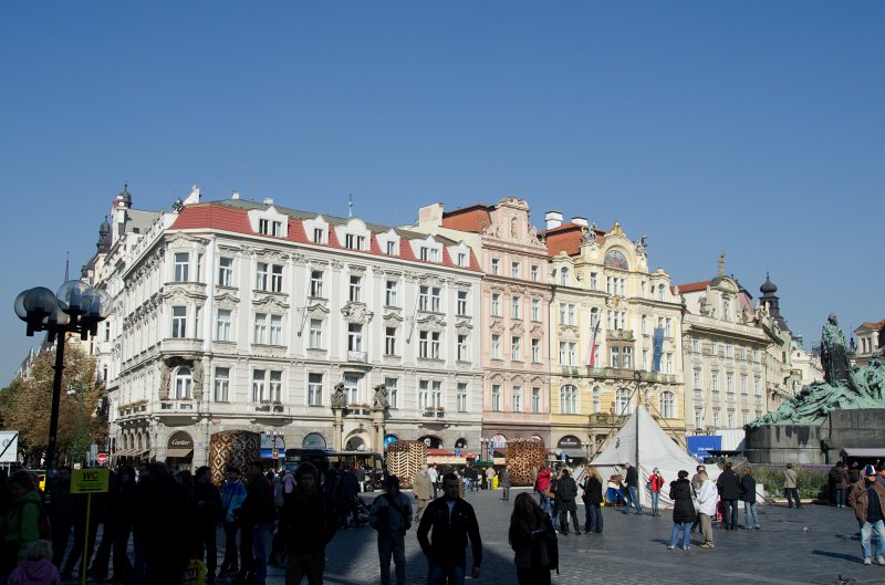 Prague101511-6714.jpg - Gold Arch building: former City insurance company - now the building of the Ministry for Regional Development, part of Old Town Square