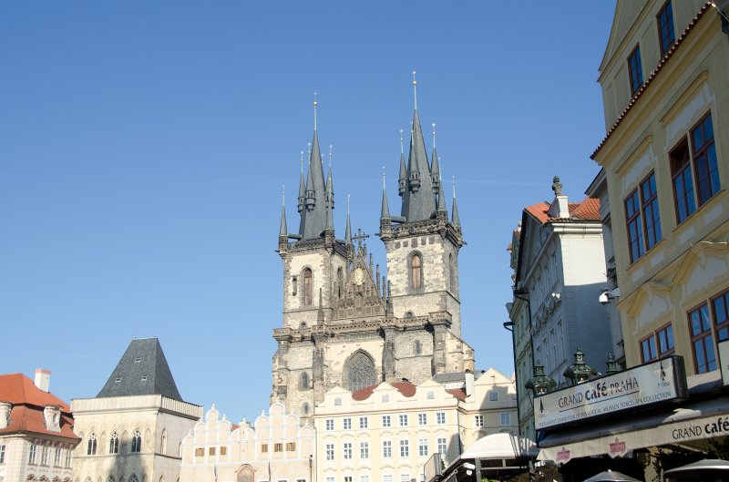 Prague101511-6796.jpg - Týnský Chrám / Church of Our Lady before Týn view from Old Town Square /  Staroměstské náměstí