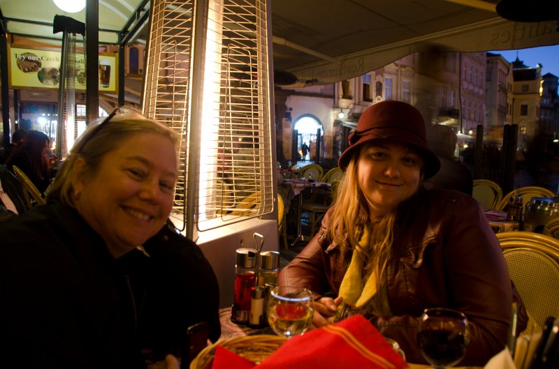 Prague101511-7163.jpg - Cathie, Liz U týna kavárna / The Tyn Cafe, Old Town Square