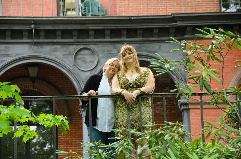 DSC_2937.jpg - Liz and Mom on the back patio of the Woods-Gerry building