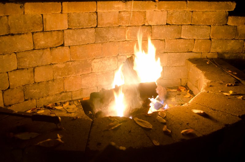 SueVickiBillVisitOct11-6280.jpg - Patio with Vicki, Sue, Bill