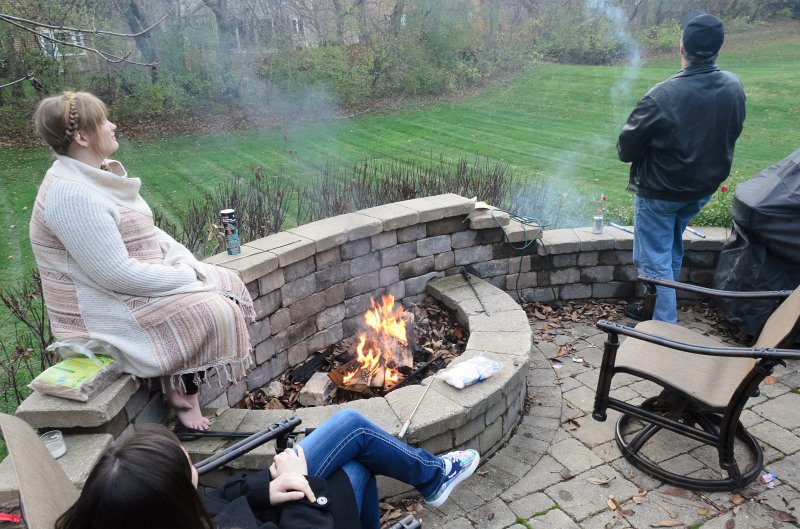 ThanksgivingNov2011-7321.jpg - Watching Jeff launch