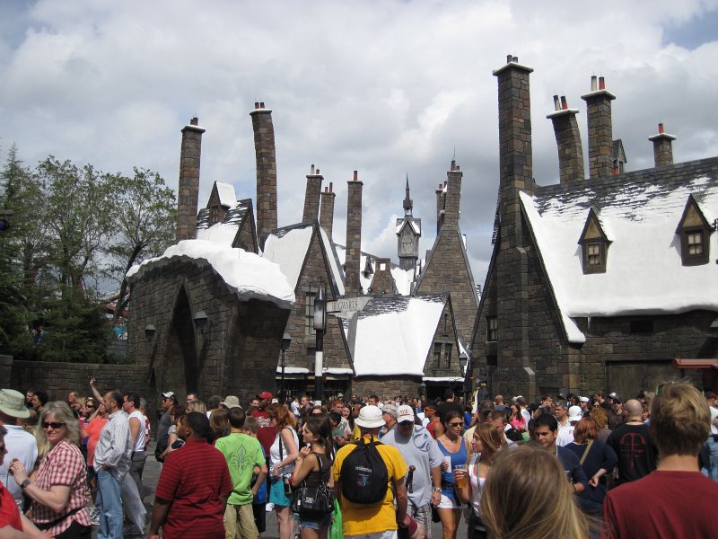 UniversalStudio030511-2328.jpg - Hogsmeade, Harry Potter World