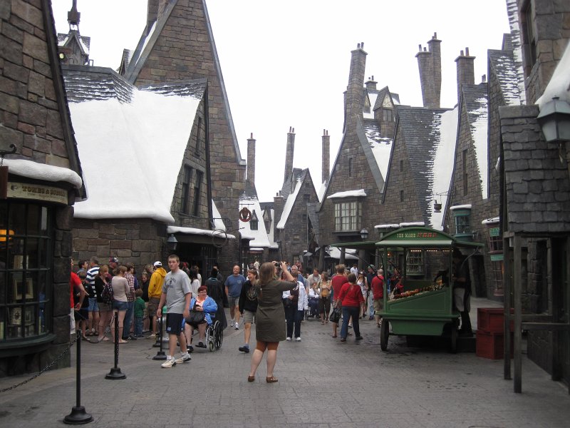 UniversalStudio030511-2367.jpg - Hogsmeade, Harry Potter World
