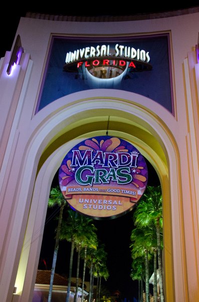 UniversalStudio030511-1718.jpg - Mardi Gras night at Universal Studios
