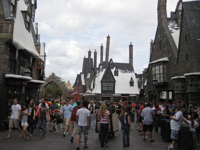 UniversalStudio030511-2326.jpg - Hogsmeade, Harry Potter World