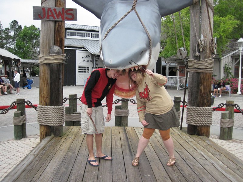 UniversalStudio030511-2387.jpg - Liz and Mike -- Jaws, Amity Harbor, Universal Studios