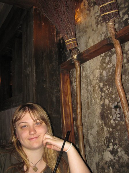 UniversalStudio030511-2396.jpg - Hogshead Bar at Harry Potter World