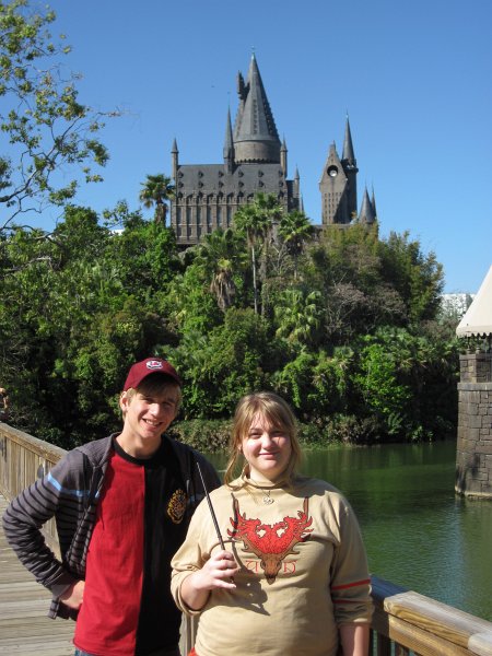 UniversalStudio030511-2413.jpg - Liz and Mike in front of Hogwarts,  Harry Potter World