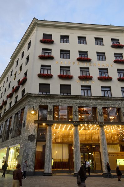 Vienna101311-6633.jpg - Looshaus / House of Michaelerplatz by Adolf Loos