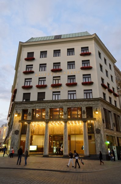 Vienna101311-6639.jpg - Looshaus / House of Michaelerplatz by Adolf Loos