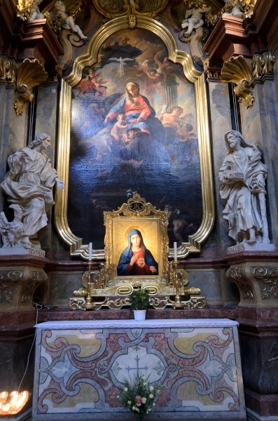 Vienna101311-6360.jpg - Antonius-Kapelle, Peterskirche / St. Peter's Church