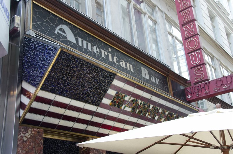 Vienna101311-6377.jpg - Loos Bar / The American Bar