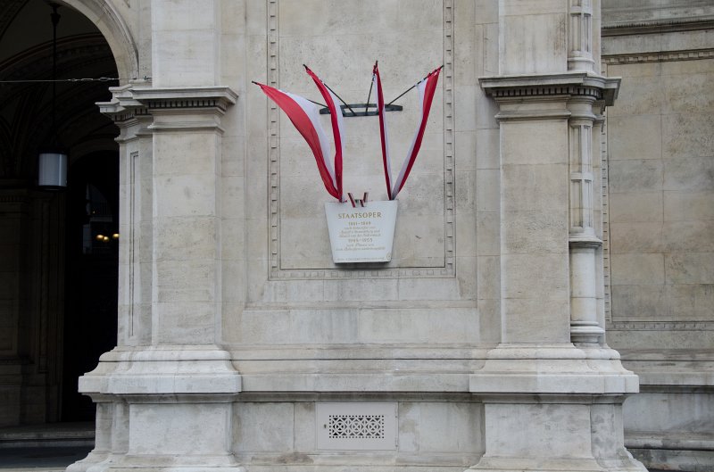 Vienna101311-6388.jpg - Wiener Staatsoper/ Vienna State Opera, 1945-1955