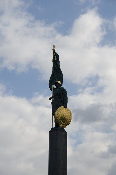 Vienna101311-6419.jpg - Soviet War Memorial in Schwarzenbergplatz