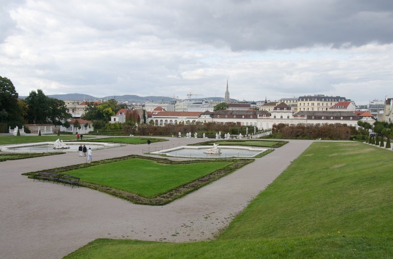 Vienna101311-6427.jpg - Belvedere Place Gardens