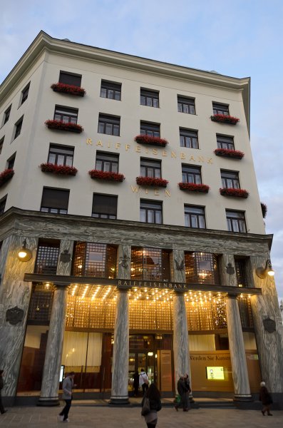 Vienna101311-6634.jpg - Looshaus / House of Michaelerplatz by Adolf Loos