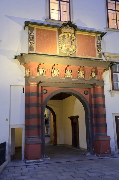 Vienna101311-6645.jpg - Schweizertor  / Swiss portal