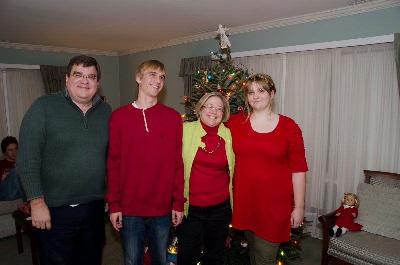 XmasDec11-7641.jpg - Christmas Eve at Grandmas and Grandpas