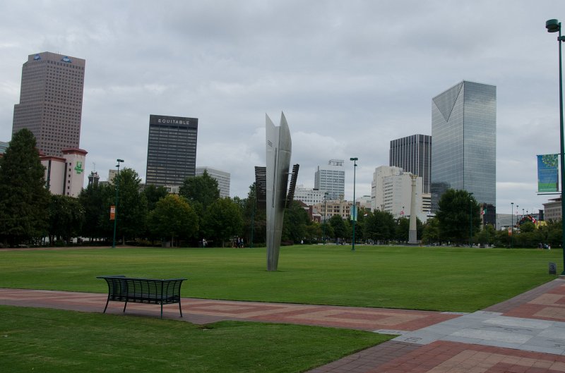 Atlanta092011-6083-2.jpg - Androgyne Planet, sculpture  by Enric Pladeval, 1992. Great Lawn