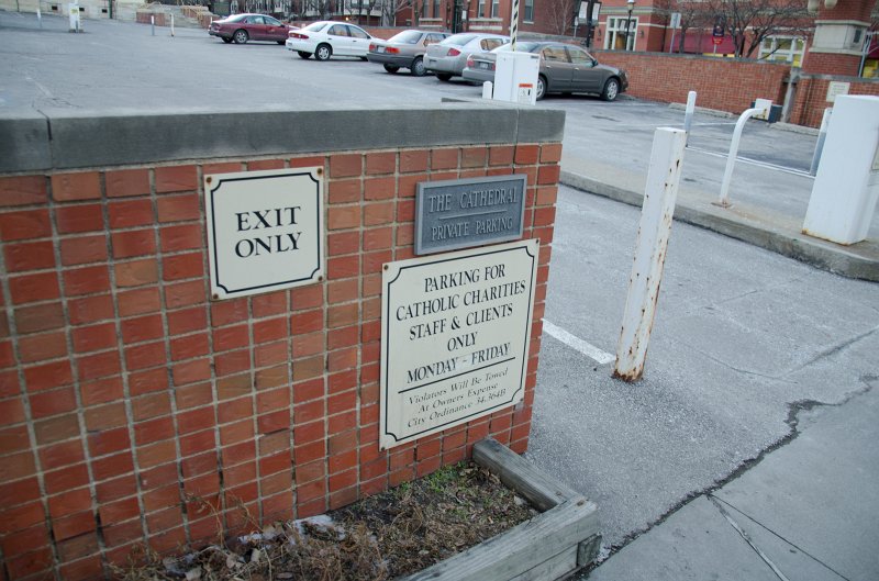 KansasCity022111-0882.jpg - The Cathedral, Private Parking