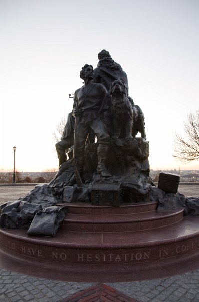 KansasCity022111-0913.jpg - Lewis and Clark Sculpture, Clark's Landing