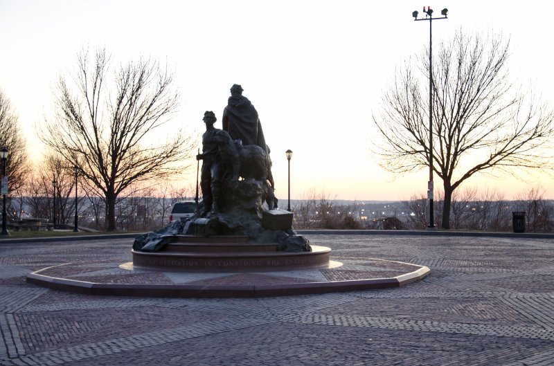 KansasCity022111-0917.jpg - Lewis and Clark Sculpture, Clark's Landing