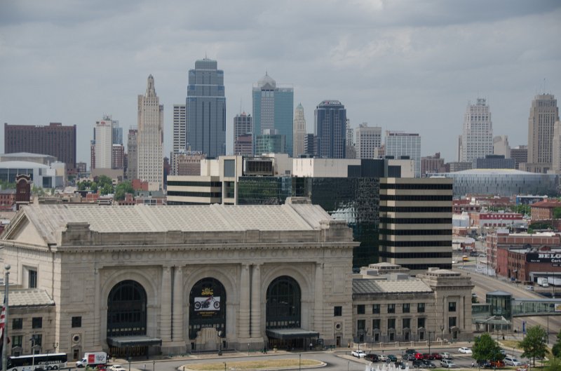 KansasCity062011-3893.jpg - Kansas City cityscape view from Liberty Memorial, Union Station, foreground