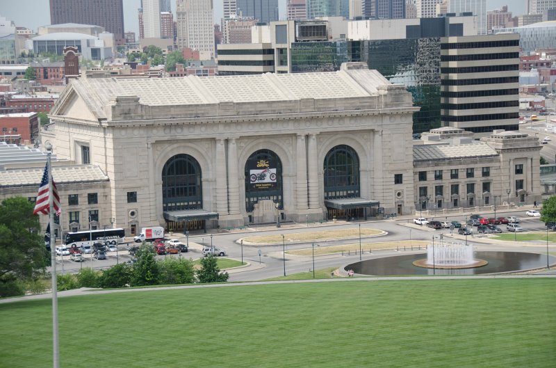 KansasCity062011-3895.jpg - Union Station, view from Liberty Memorial