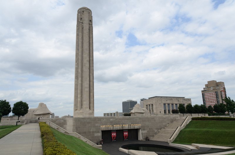 KansasCity062011-3878.jpg - Liberty Memorial Tower