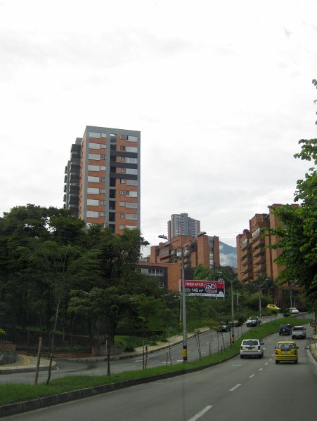 Medellín040411-2438.jpg - Drive  streets of El Poblado area of Medellin from my hotel to UNE Offices