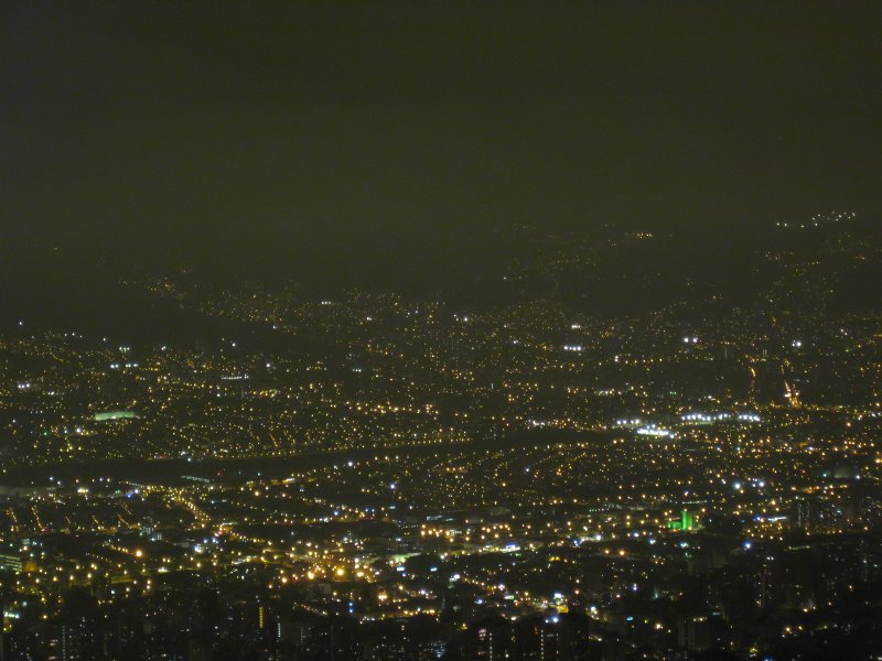 Medellín040411-2487.jpg - View of Medellín Aburrá Valley from a lookout point at Vía Las Palmas