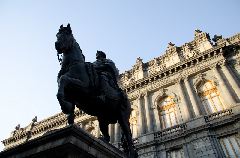 MexicoCity011011-0244.jpg - "El Caballito" equestrian Statue of King Carlos IV of Spain by Manuel Tolsá