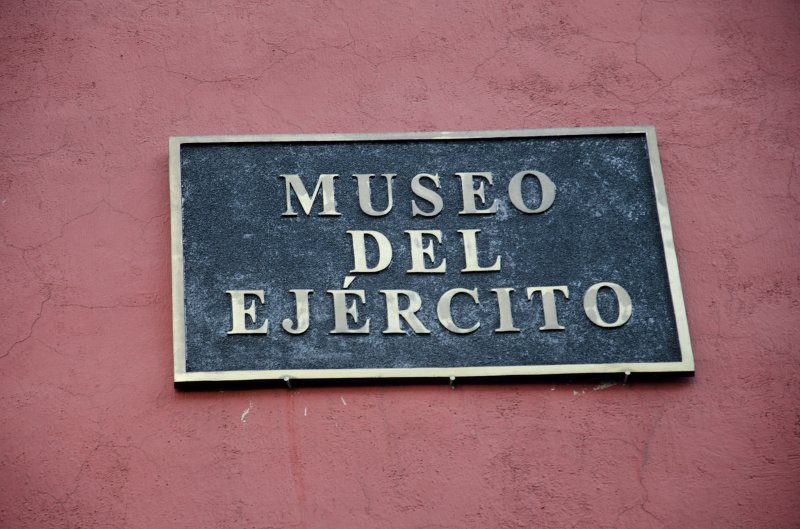 MexicoCity011011-0250.jpg - Museo del Ejercito / Army Museum