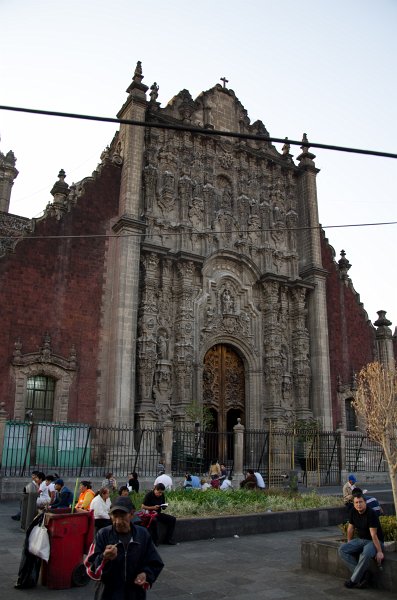 MexicoCity011011-0293.jpg - Metropolitan Cathedral - Front of the Chapel