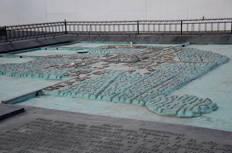 MexicoCity011011-0300.jpg - Model of Tenochtitlan, Aztec Capital City