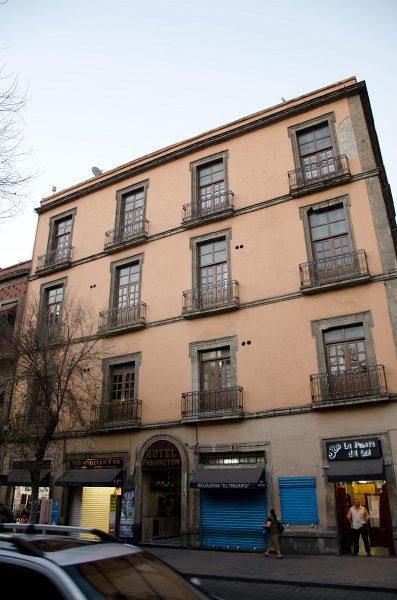 MexicoCity011011-0328.jpg - Hotel Washington, 5 de Mayo Street