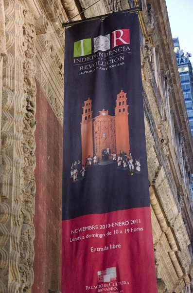 MexicoCity011011-0357.jpg - Palace of Iturbide: Independencia y Revolución Historia y Arte Popular Palacio de Cultura, Banamex