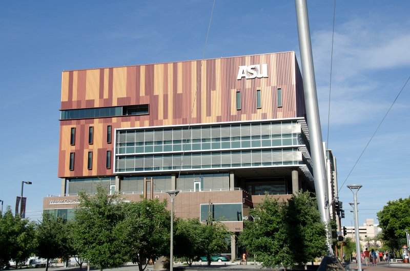 Phoenix042111-2316.jpg - Walter Cronkite School of Journalism and Mass Communication