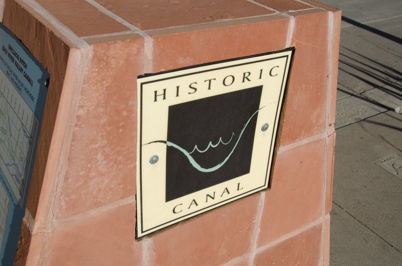 Phoenix042111-2328.jpg - Historic Canal:  Swilling Ditch (Salt River Valley Canal)