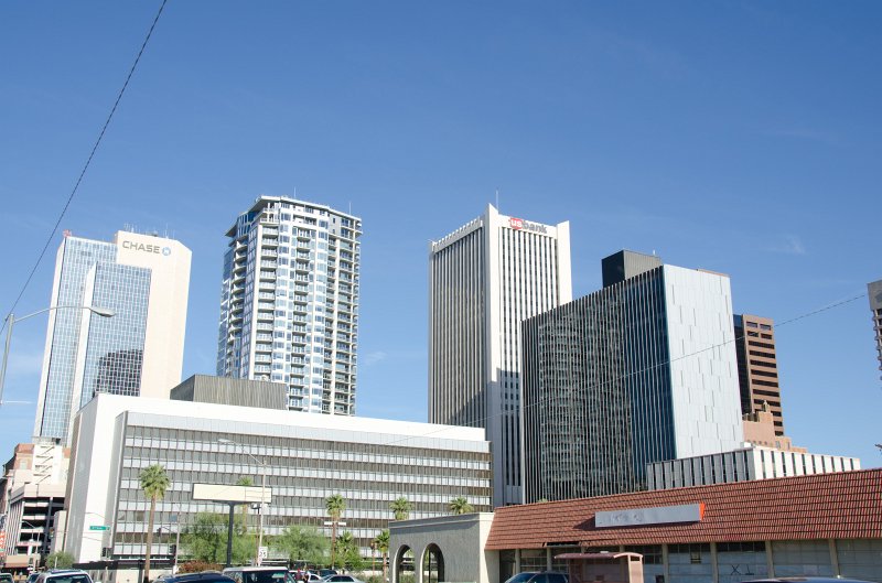 Phoenix042111-2330.jpg - Chase Tower, 44 Monroe, US Bank Center, First American Title Building, Federal Courthouse (foreground, left)