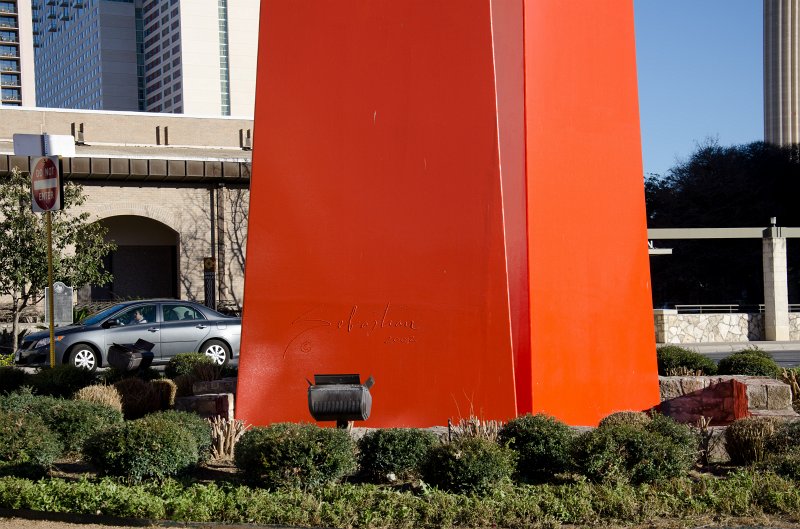 SanAntonio020711-0690.jpg - "The Torch of Friendship" sculpture  by Sebastian, 2002