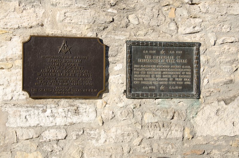 SanAntonio020711-0708.jpg - FreeMasonry Plaques on the Alamo Barracks and Armory building