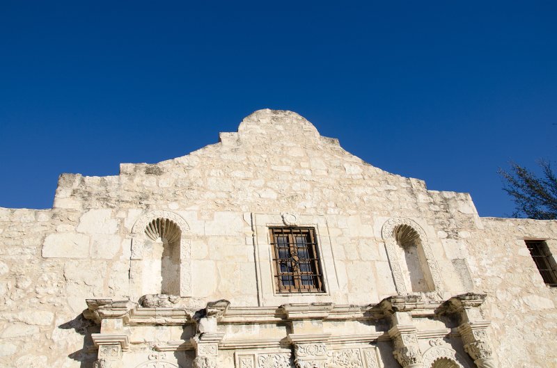 SanAntonio020711-0716.jpg - The Alamo