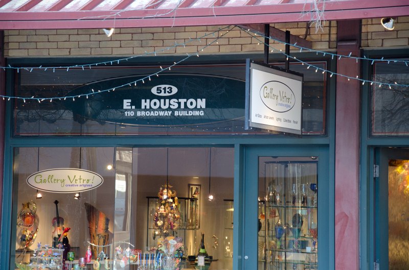 SanAntonio020711-0737.jpg - 110 Broadway Building on Houston