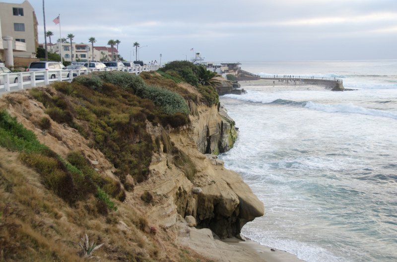 SanDiego062411-4733.jpg - Sunset after dinner on Saturday at the Scripps Park area of the La Jolla coastline